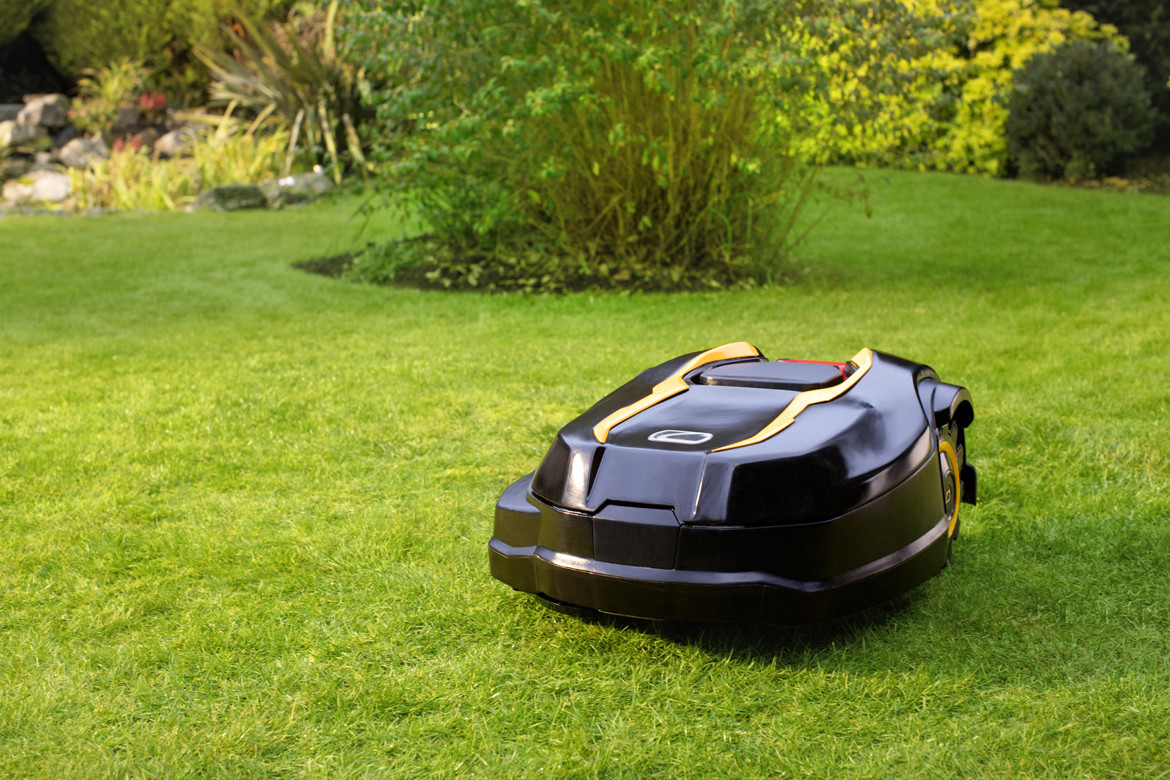 Automower-Robot-Tondeuse-automatique-Cub-Cadet-XR5-1000